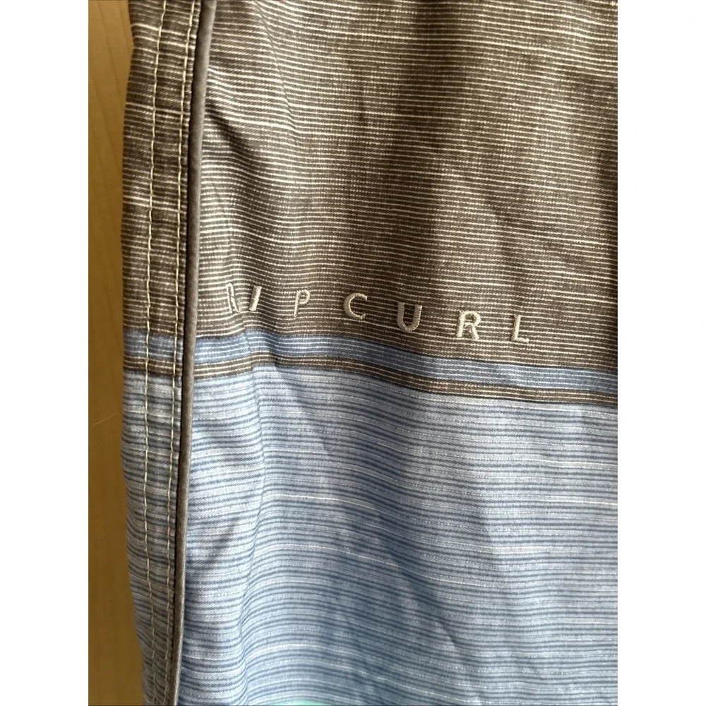 Rip Curl Mens 32 Waist Swim Trunks Board Shorts Surfing Multicolor Stripe Pocket